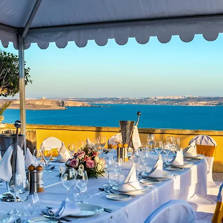 Grand Hotel Gozo-3